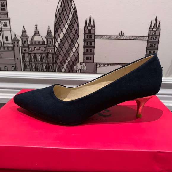 Heel - Picture 2 of 4